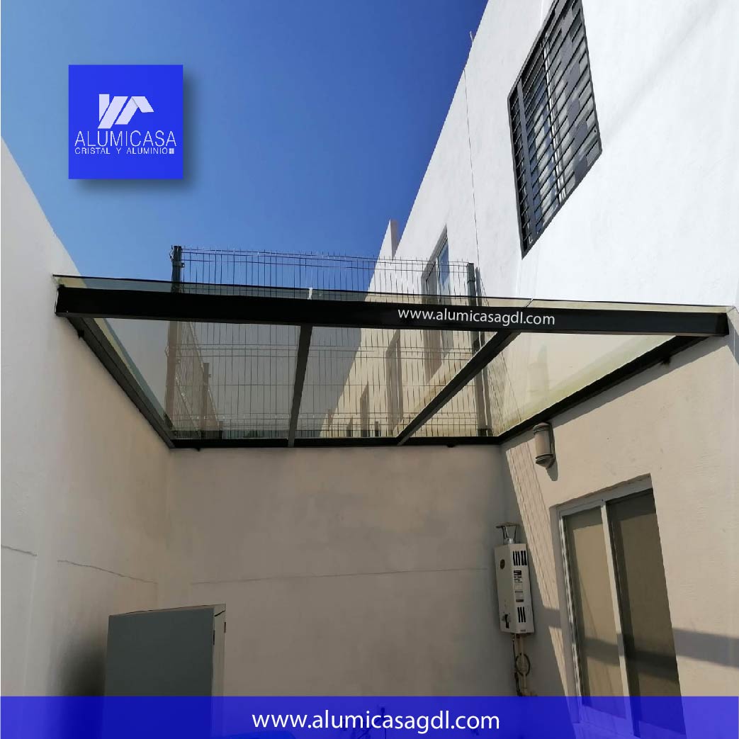 Tapar cochera de casa patio domo de cristal para el sol