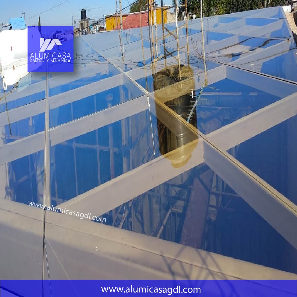 Estructura de domo con vidrio grande para casa