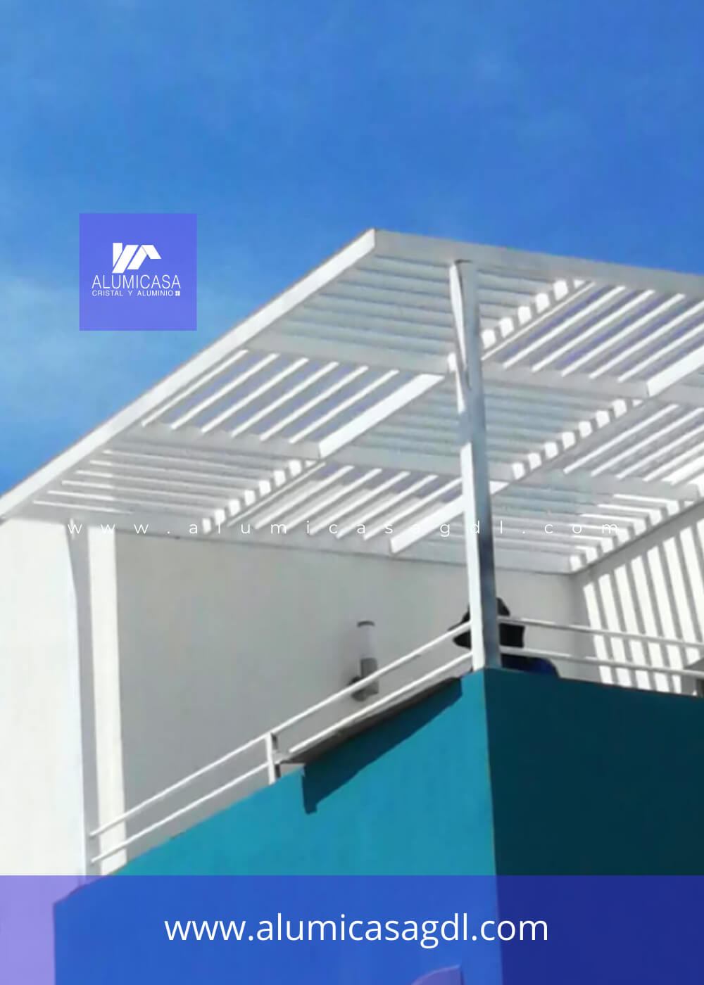 Montaje estructura para domo en terraza modelo marimba color blanco