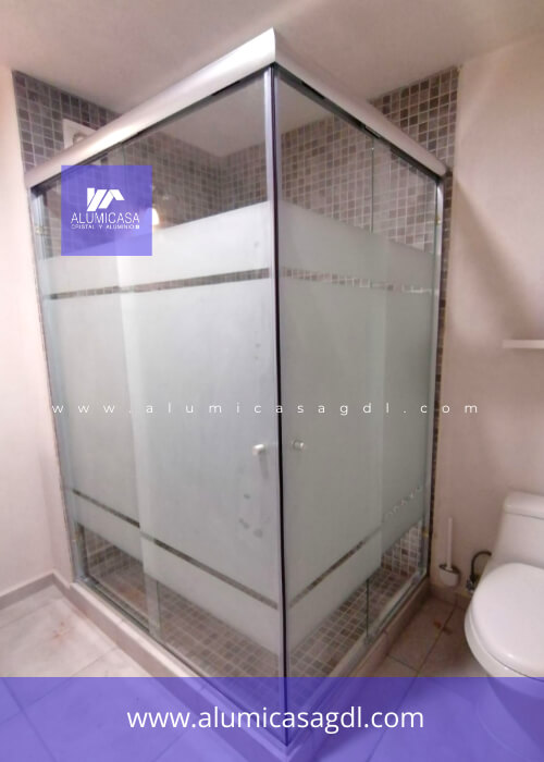 Cancel escuadra para baño modelo esmerilado E12 aluminio tono plata